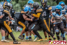 The Hals Angels and The Tamuning Steelers Metgots battle for the championship spot on Oct. 27, 2019. (photo by Bout It Productions)