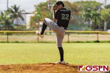 JFK Islander John Cruz gets ready to pitch in the early innings of the matchup. (Photo by Michael Blas)