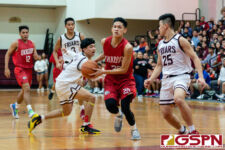 Okkodo Bulldog Jarwin Espiritu makes his way towards the basket on a fast break. (Photo by Michael Blas)