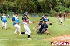 Peaches Marissa Maratita storms past Southern off a bump by Lyana Crisostomo to score. (Photo by Michael Blas)