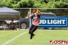 Peaches Sierra Tenorio catches a pop fly. (Photo by Michael Blas)