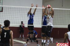 FD Friars setter Elijah Garrido uses a jump set for a pass to the outside. (photo by Robert Balajadia)