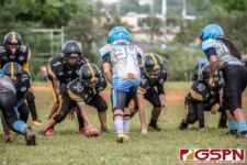 The Hals Angels and The Tamuning Steelers Metgots battle for the championship spot on Oct. 27, 2019. (photo by Bout It Productions)