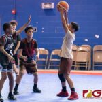 Basketball trainer Eric Dailey hosts a youth basketball clinic on October 10, 2018 at Oceanview Middle School. (Photo by Michael Blas)