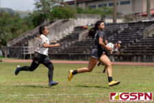 Sanchez Shark Heather Reyes scores her teams only try against the Tiyan Titans. (Photo by Michael Blas)